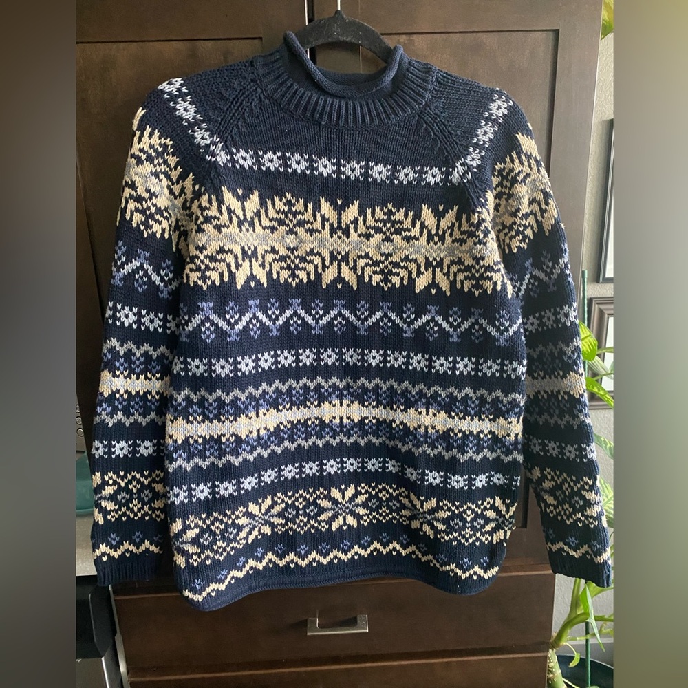 Eddie Bauer beautiful ski sweater.  Size Medium.  Excellent condition
